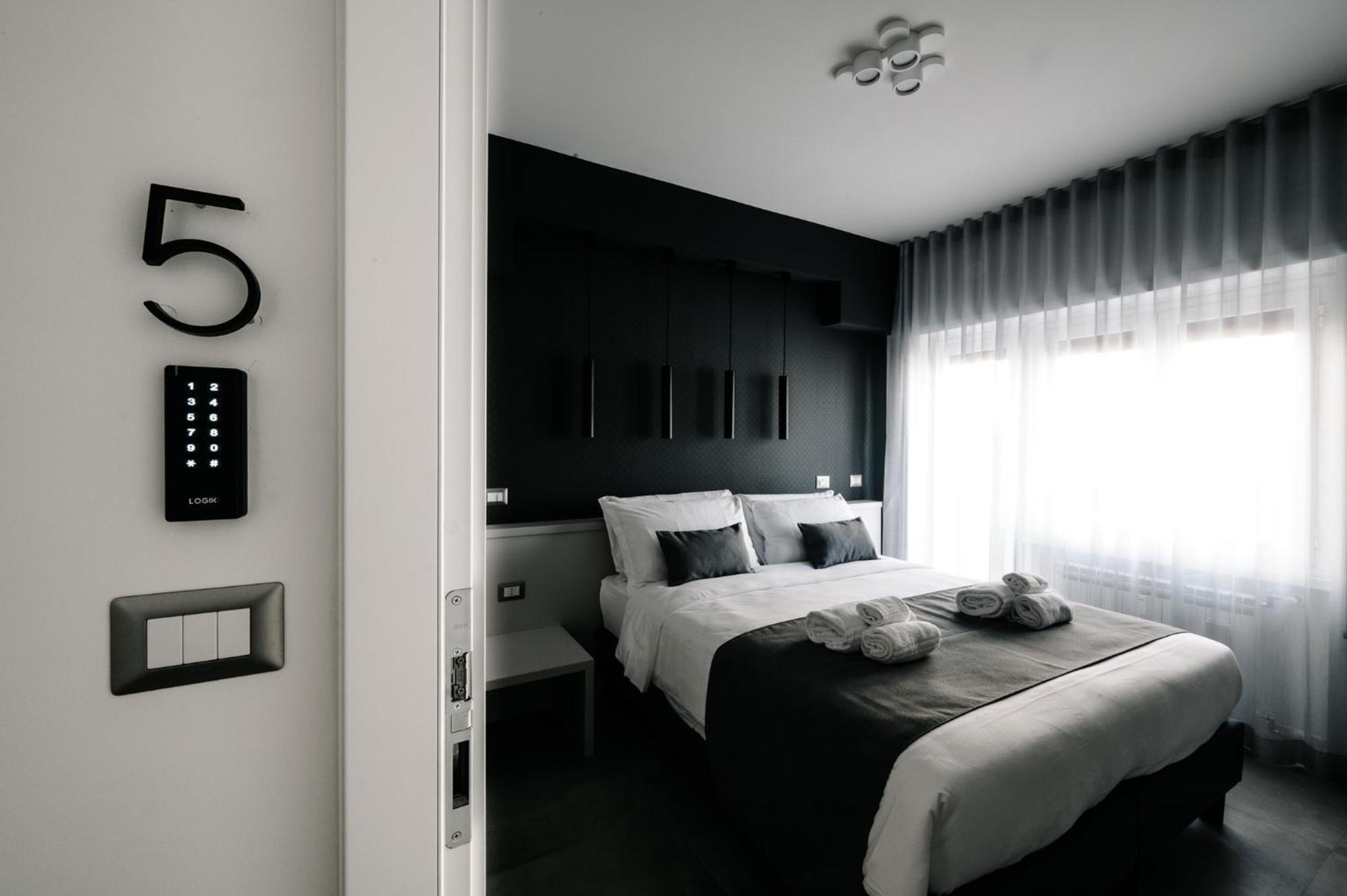 B&B Lumas Рим Екстериор снимка